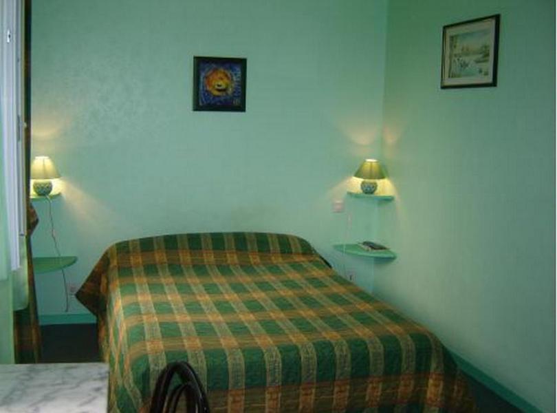 Hotel Restaurant Du Lion D'Or Chateau-Chinon Bilik gambar